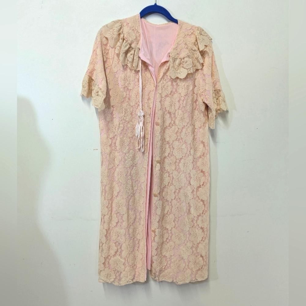 Vintage 50s-60s Lace Overlay Dressing Gown Robe M Housecoat Pink Ecru Ivory